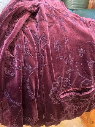 Abrigo kimono terciopelo burdeos Hoss Intropia