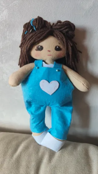 Muñeca de trapo artesanal