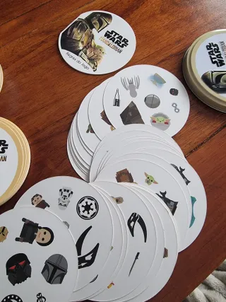 Dobble Star Wars Mandalorian Juego