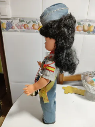 Muñeca funcionando militar antigua funcionando mil