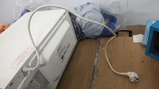 Microondas Taurus 17L para piezas o despiece