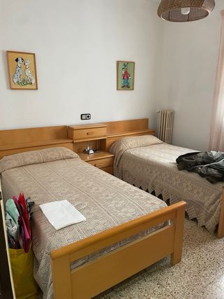 Alquiler de habitaciones en piso en el barrio