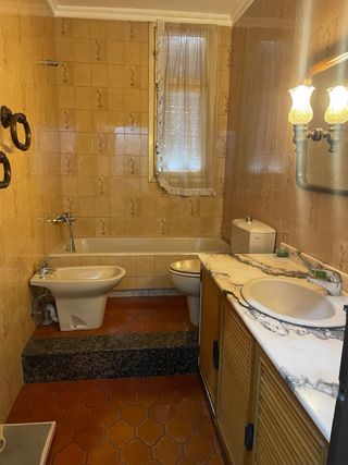 Alquiler de habitaciones en piso en el barrio