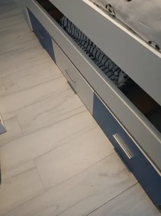 Cama juvenil/infantil con cajones