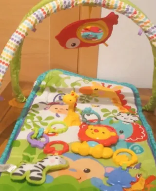 Gimnasio Musical Fisher Price Animales Selva