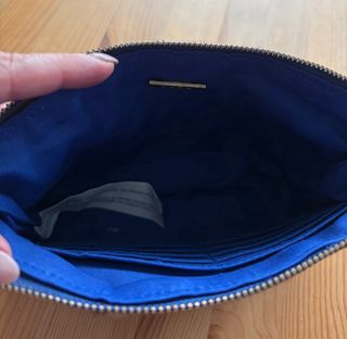 Bolso animal print con tachas