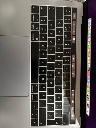 MacBook Pro 13 Touch Bar
