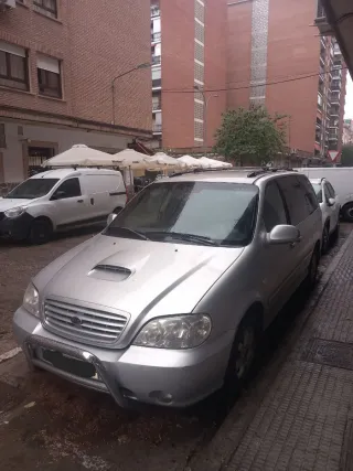 KIA Carnival 2001