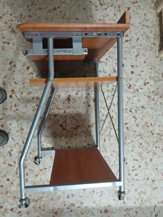 Mesa Ordenador Madera y Metal