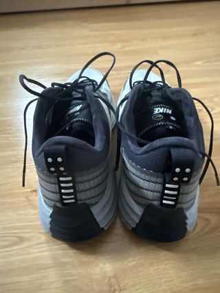Nike Lunar Roam Negro/Gris