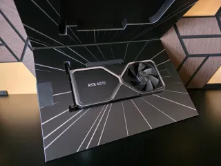 NVIDIA GeForce RTX 4070 Founders Edition 12Gb