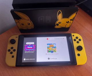 Nintendo Switch OLED Edizione Pokémon