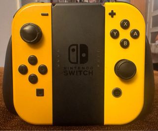 Nintendo Switch OLED Edizione Pokémon