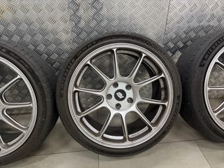 Llantas Racing Division 18X9 5x112