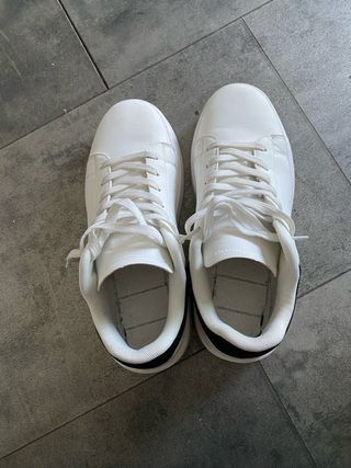 Zapatos blancos