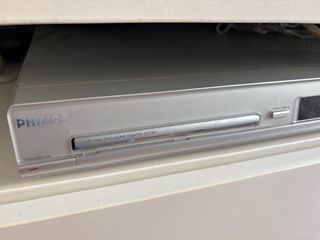 Home cinema Philips plateado