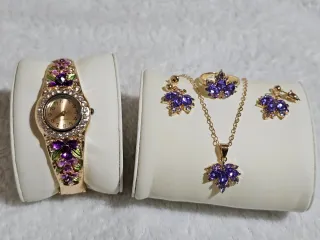 Set di orologio e gioielli viola e oro