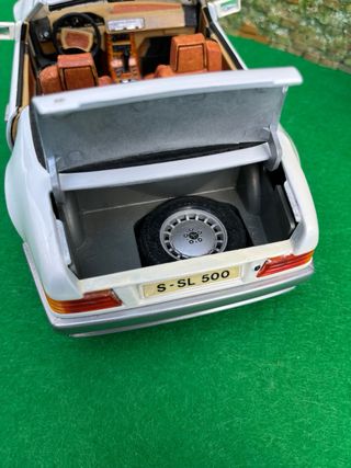 Mercedes-Benz 500 SL (R129) – Maisto – Escala 1:18