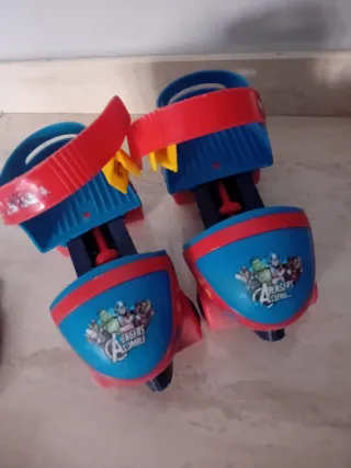 Patines infantiles Avengers con bolsa