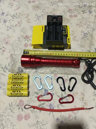 Linterna triple led roja pesca submarina