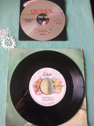 QUEEN Lote de vinilo 7" y CD singles.