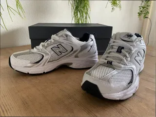 New Balance 530 Blancas Plata Azul Marino