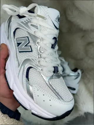 New Balance 530 Blancas Plata Azul Marino