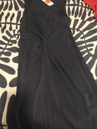 Vestido negro talla S con detalle cintura