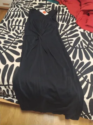 Vestido negro talla S con detalle cintura