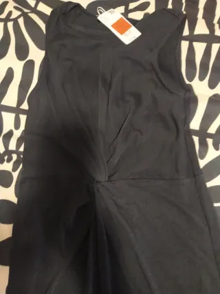 Vestido negro talla S con detalle cintura