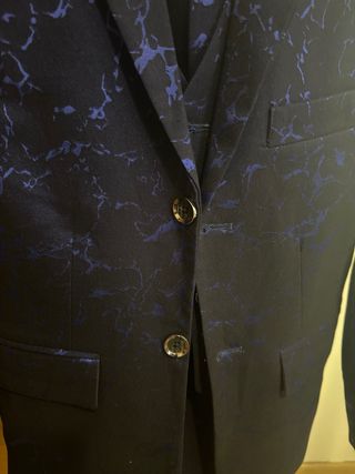 Traje completo niño azul estampado talla 160/80