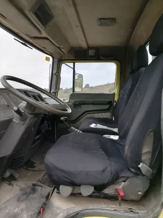 Nissan L35 08 Volquete 3500kg