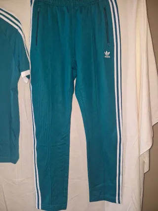 T-shirt e pantaloni Adidas uomo taglia M