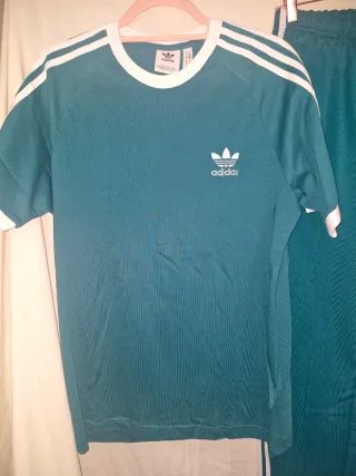 T-shirt e pantaloni Adidas uomo taglia M