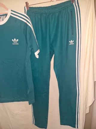 T-shirt e pantaloni Adidas uomo taglia M