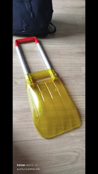 Pala de nieve plegable SALEWA