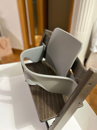 Bandeja y adaptador trona Stokke