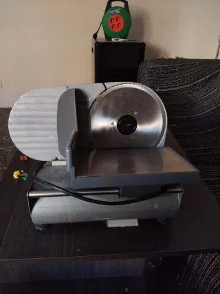 Cortadora de fiambre y embutidos