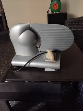 Cortadora de fiambre y embutidos