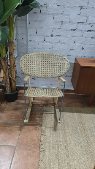Sillón Mecedora Ratán y Madera
