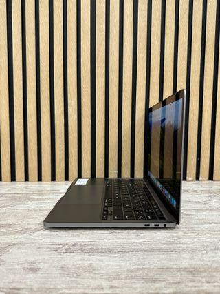 MacBook Pro 13" 2020 TB i5 16gb 500gb SSD