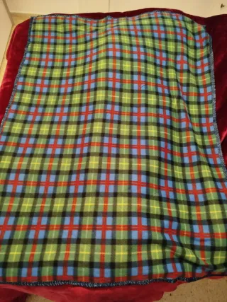 Manta nueva 150x110, sin uso.