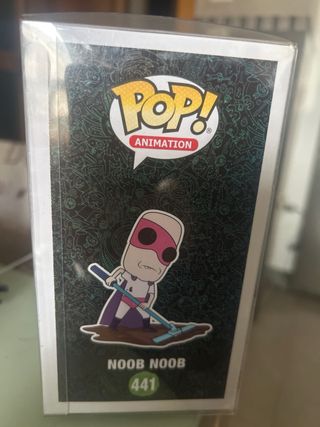 Funko Pop Noob Noob 441 Rick y Morty con protector
