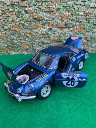 Alpine A110 – Bburago – Escala 1:16 (medidas 1:18)
