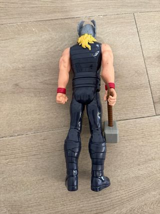 Muñeco Thor Hasbro 30cm