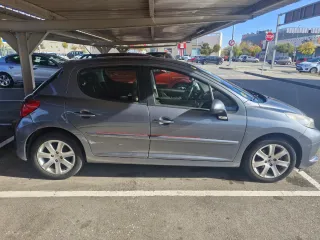 Peugeot 207 2007