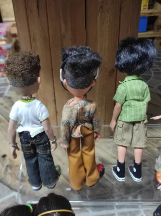 Lotto Bratz e Bratz Boyz più accessori