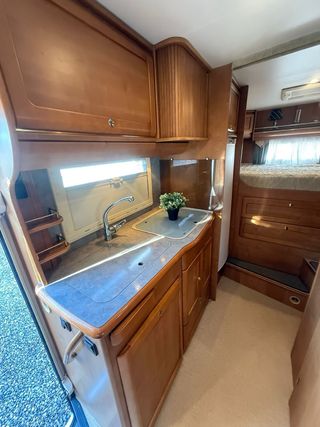 Autocaravana 4 plazas aire garaje XXL