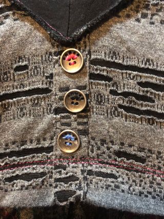 Camiseta vintage talla S alegre y vistosa