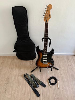 Combo Guitarra Eléctrica Squier Fender Como Nueva!